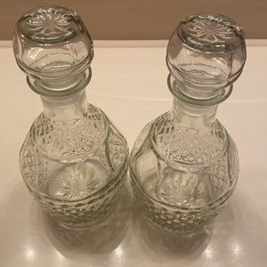 Set of two vintage wine decanters 10 in tall. No cracks or chips